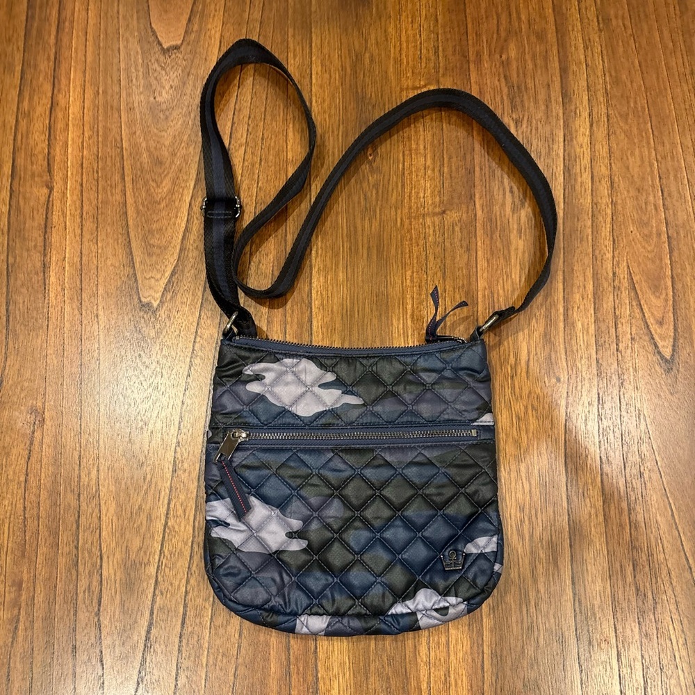 Oliver Thomas Blue Camo Crossbody Purse - Picture 2 of 12